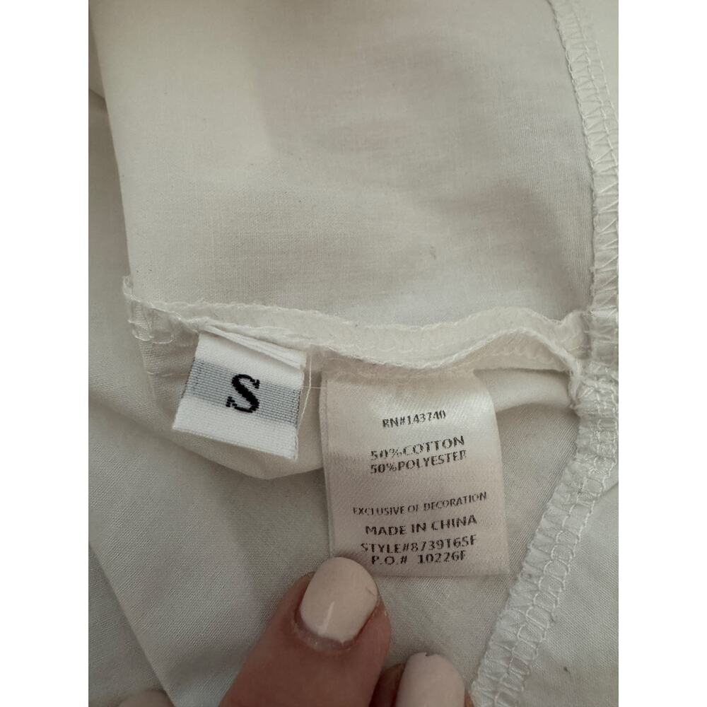 Heartbeeps White Scalloped Poplin Sleveless shirt Size Small - Picture 4 of 5